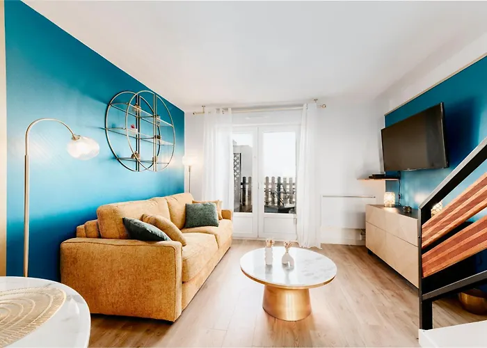Daire Bright 2-bedroom Duplex Near Gare Saint-jean With Parking Bordeaux