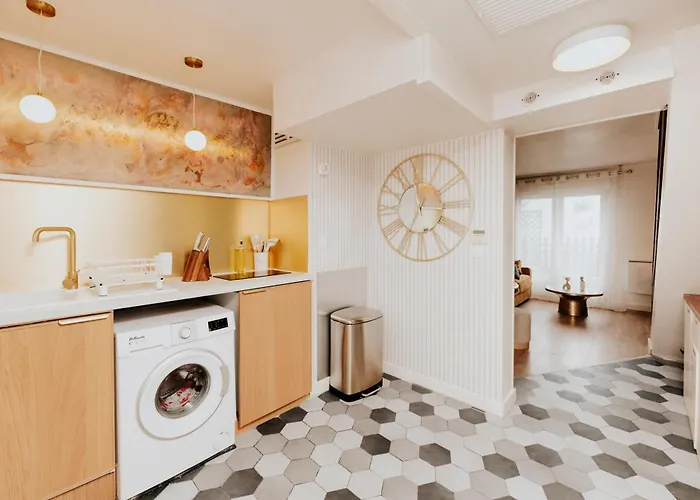 Bright 2-bedroom Duplex Near Gare Saint-jean With Parking Appartamento Bordeaux