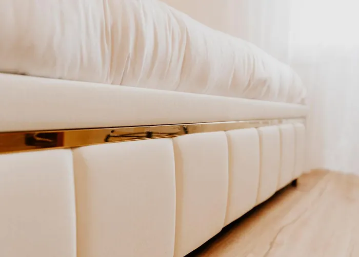 Bright 2-bedroom Duplex Near Gare Saint-jean With Parking Appartamento