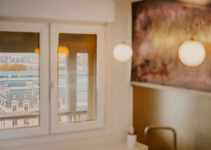 Lejlighed Bright 2-bedroom Duplex Near Gare Saint-jean With Parking *