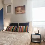 Bright 2-bedroom Duplex Near Gare Saint-jean With Parking Bordeaux
