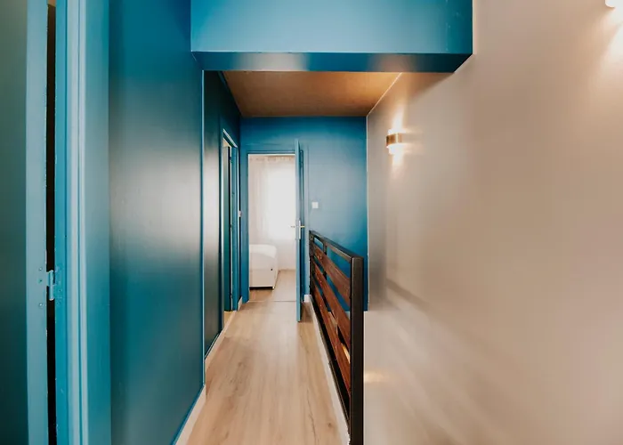 Bright 2-bedroom Duplex Near Gare Saint-jean With Parking Apartamento Burdeos