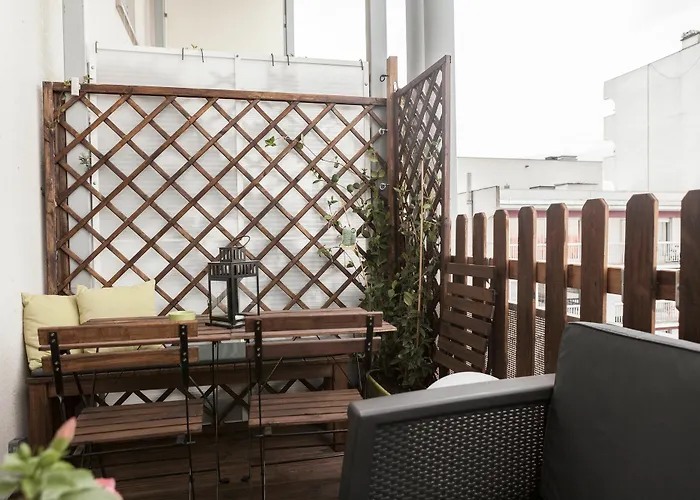 Bright 2-bedroom Duplex Near Gare Saint-jean With Parking